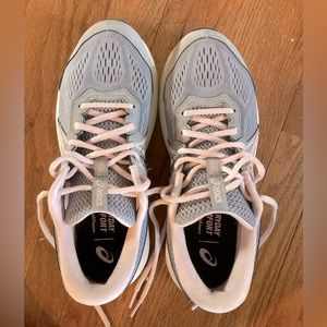 ASICS Women’s Gel Contend 7 size 9.5M